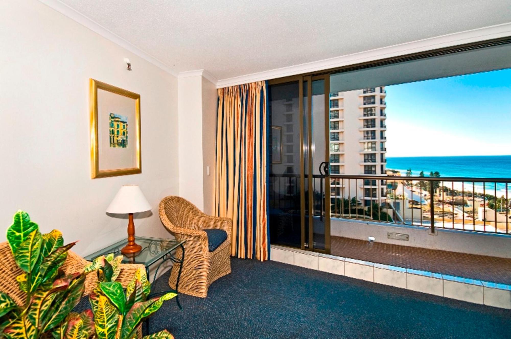 Surfers International Apartments Гоулд Коуст Екстериор снимка