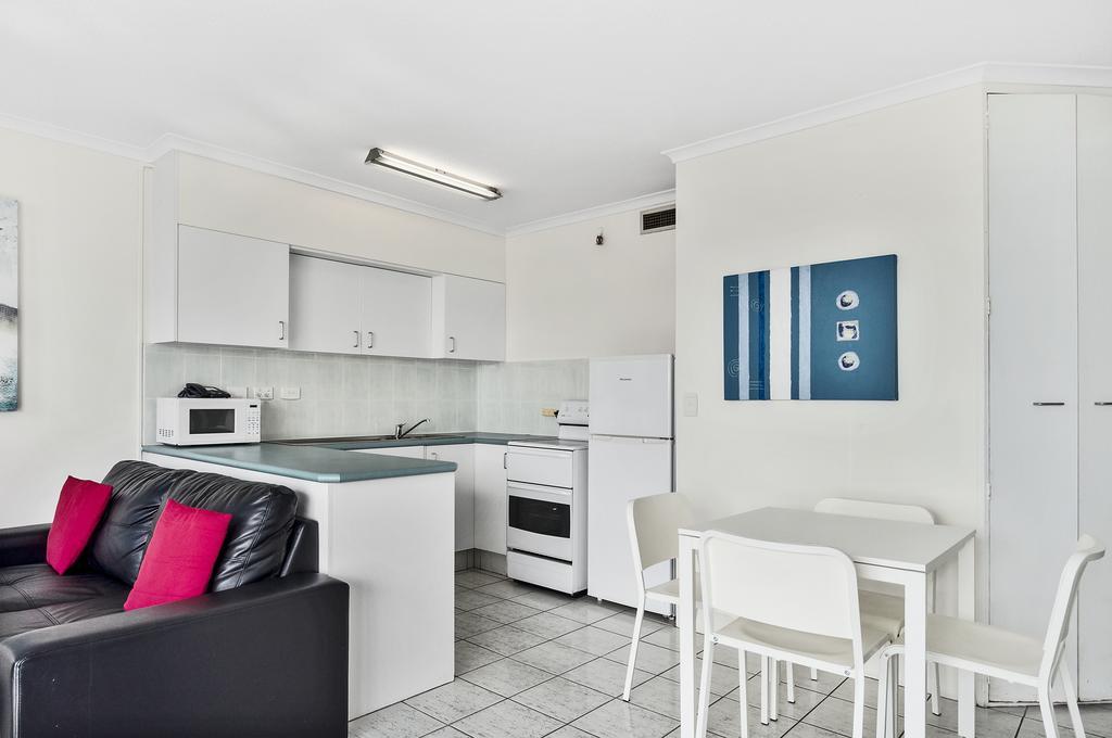 Surfers International Apartments Гоулд Коуст Екстериор снимка