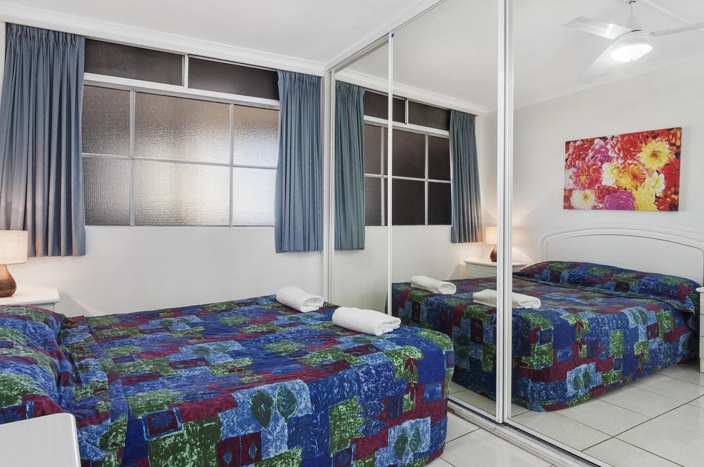 Surfers International Apartments Гоулд Коуст Екстериор снимка